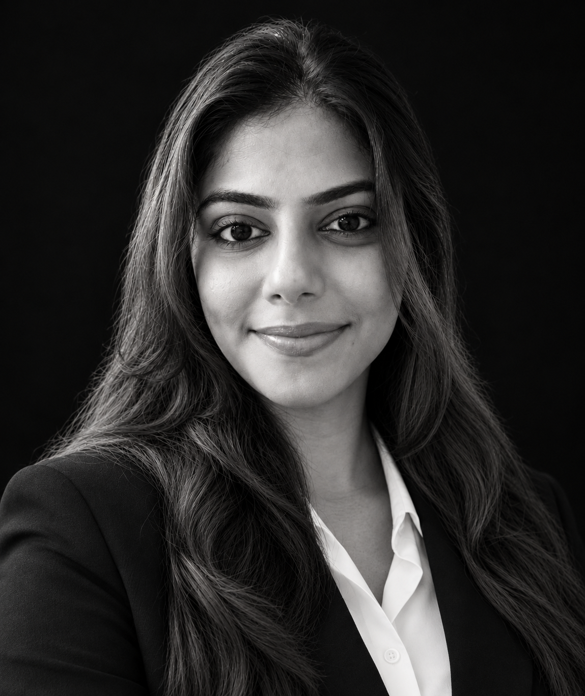 Professional portrait of CA Reshma Agarwal, Chartered Accountant